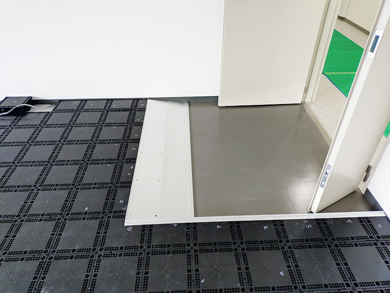 BF50Rを使用した新築OAフロア工事