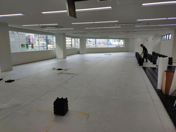 BF50Rを使用したOAフロア工事